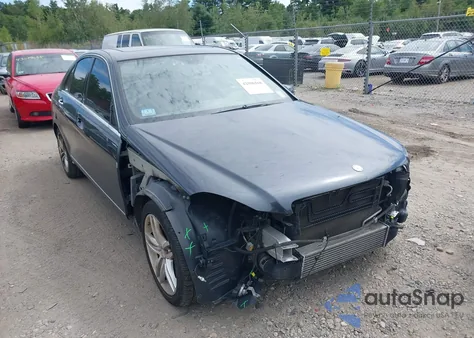 2013 Mercedes-Benz C 250 Sport from USA, damaged, VIN WDDGF4HB7DR270618